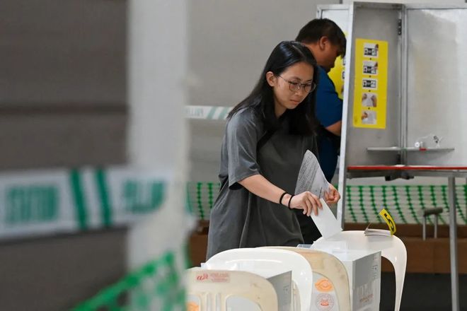 理黄循财多项预警！一补贴马上发给所有人爱游戏app网站事关所有人！新加坡总(图5)